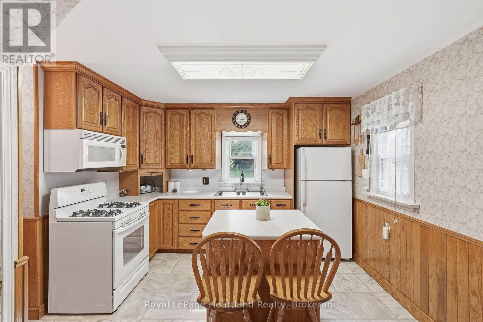 156 QUEEN STREET S, Minto — photo 7