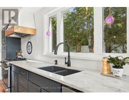 19 Stanley Avenue, Oro Medonte, ON L0L2X0 Photo 14