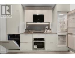 905 - 1 Fairview Road E, Mississauga, ON L5A0B4 Photo 10