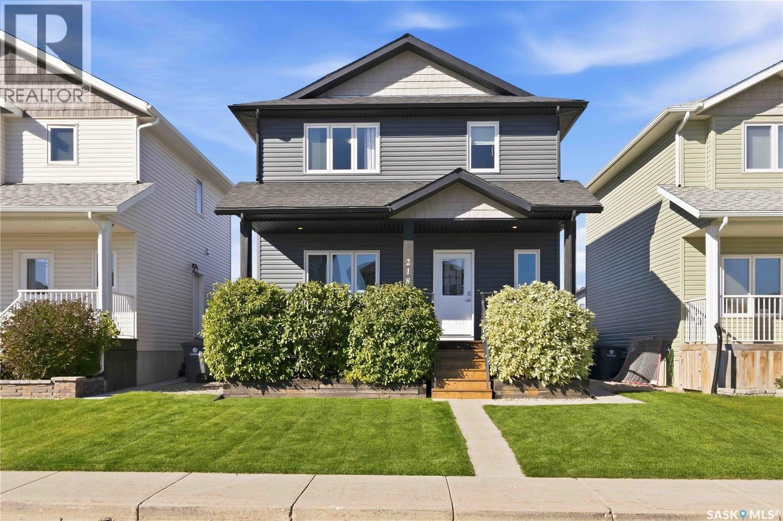 218 Martens LANE, Warman