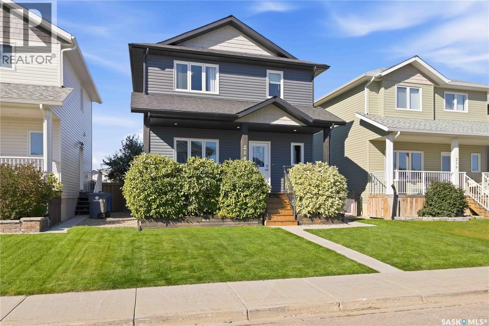 218 Martens LANE - 3