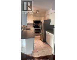 Foyer - 4789 Riverside Drive East Unit# 1006, Windsor, ON N8Y5A2 Photo 9
