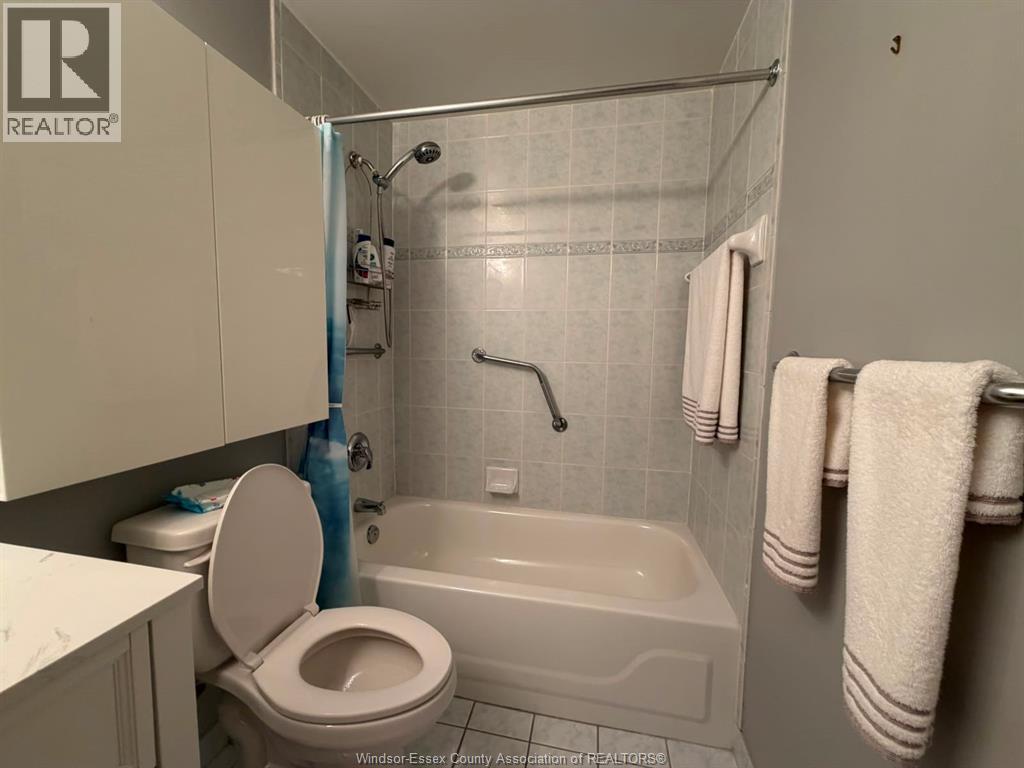 4789 Riverside Drive East — photo 20
