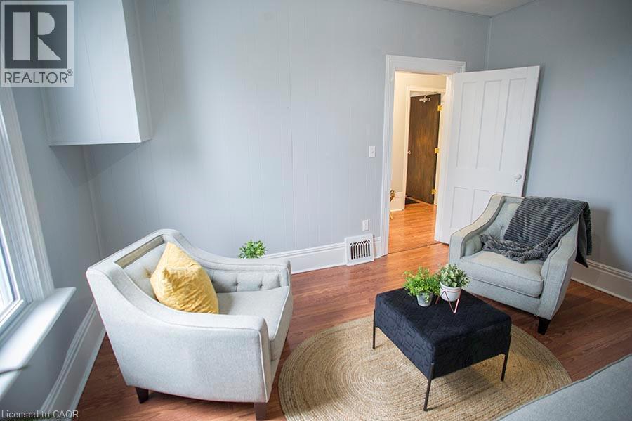 67 TERRACE HILL Street Unit# Upper, Brantford — photo 2