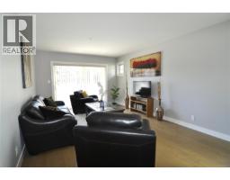 4 601 Nelson St, Esquimalt, BC V9A6P7 Photo 11