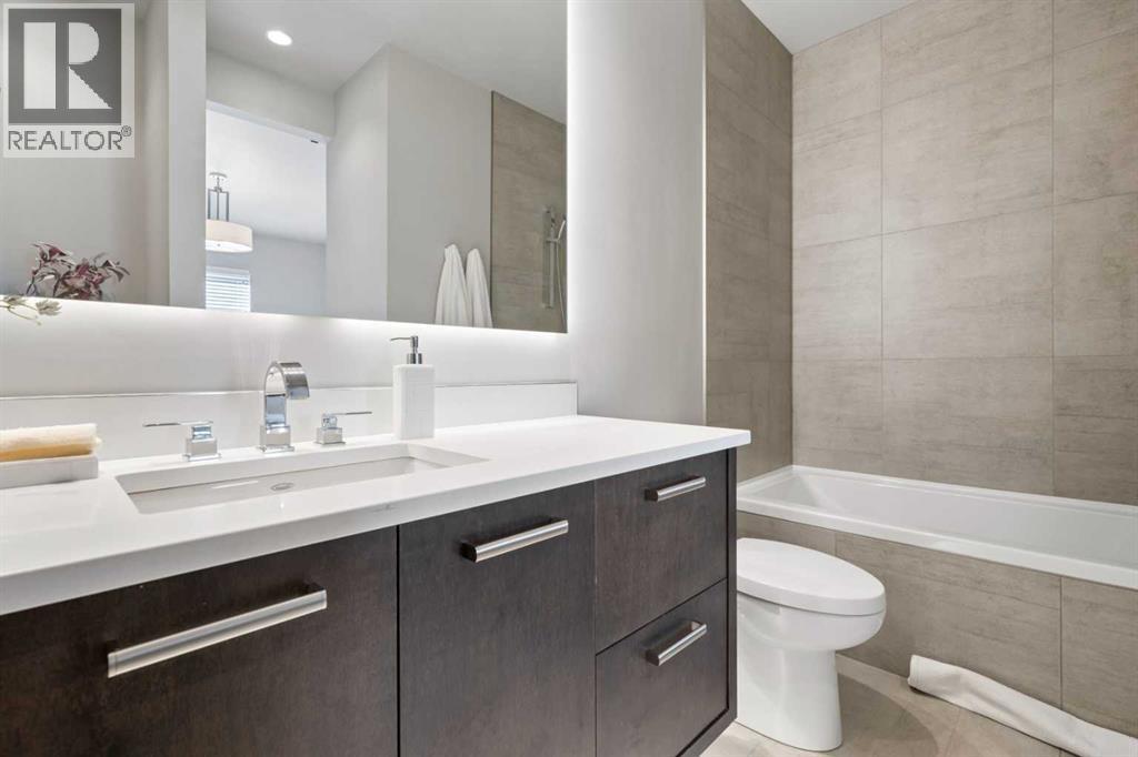 1, 1521 28 Avenue SW - photo 32