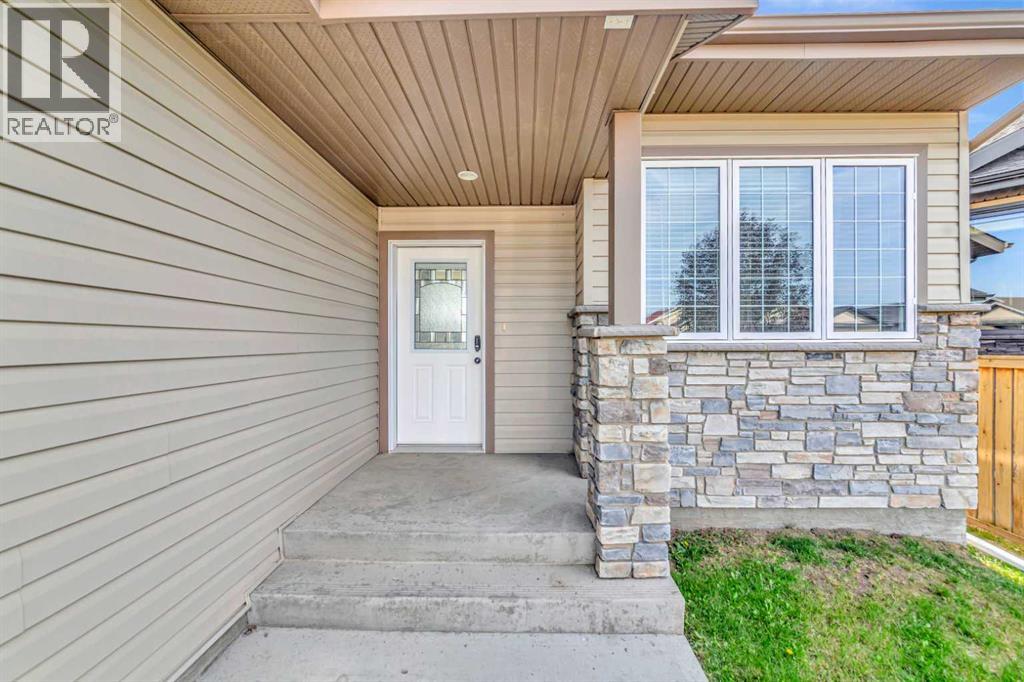 4111 34 Street, Lloydminster — photo 2