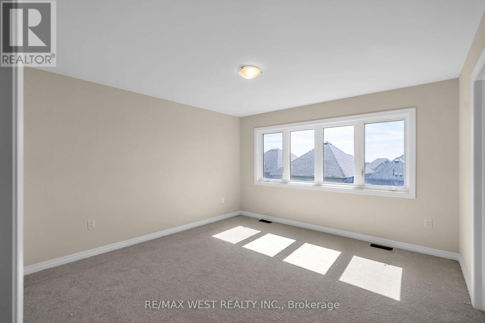 43 ED EWERT AVENUE, Clarington (Newcastle) — photo 9
