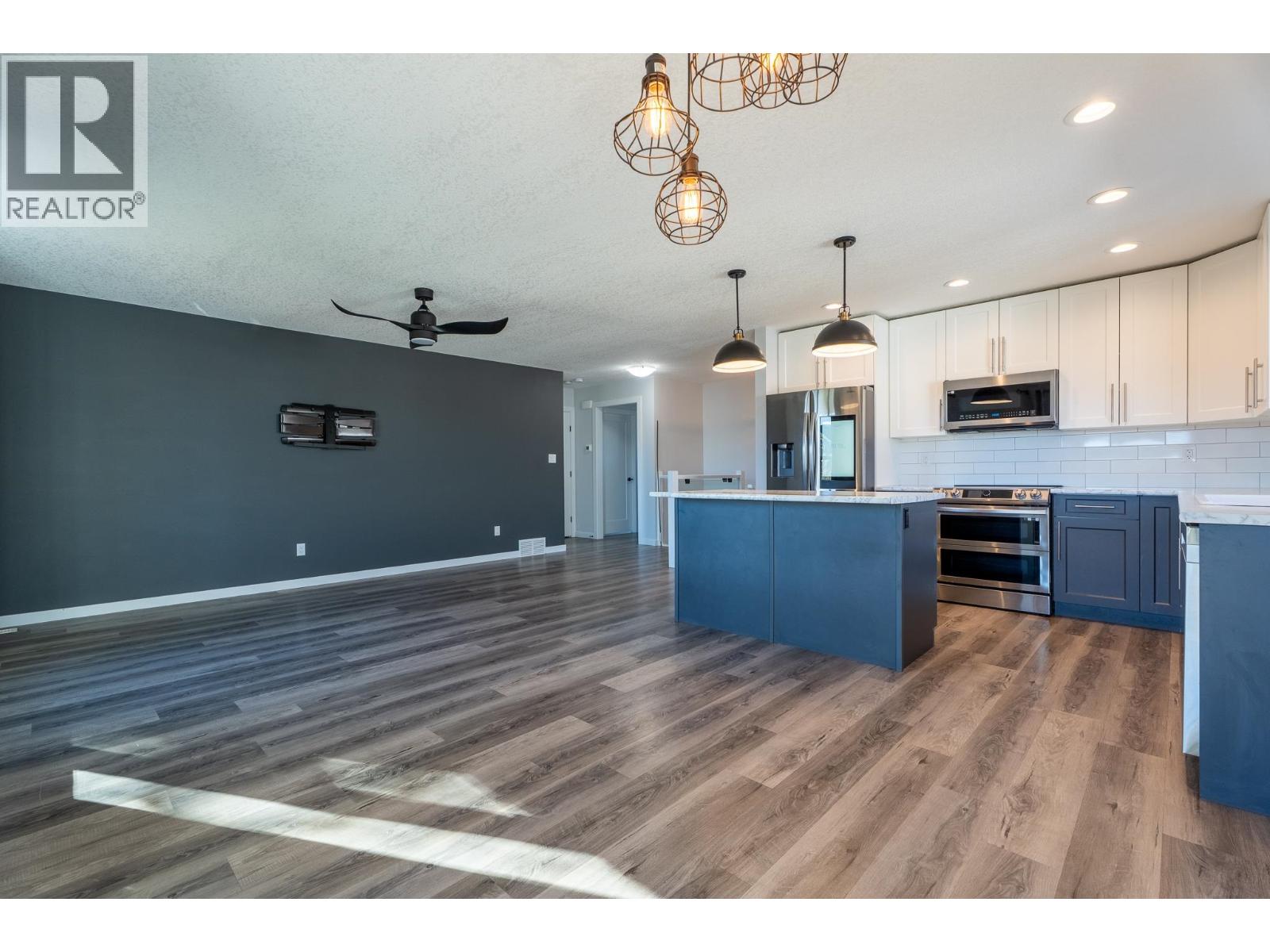 5590 WOODVALEY DRIVE - 15