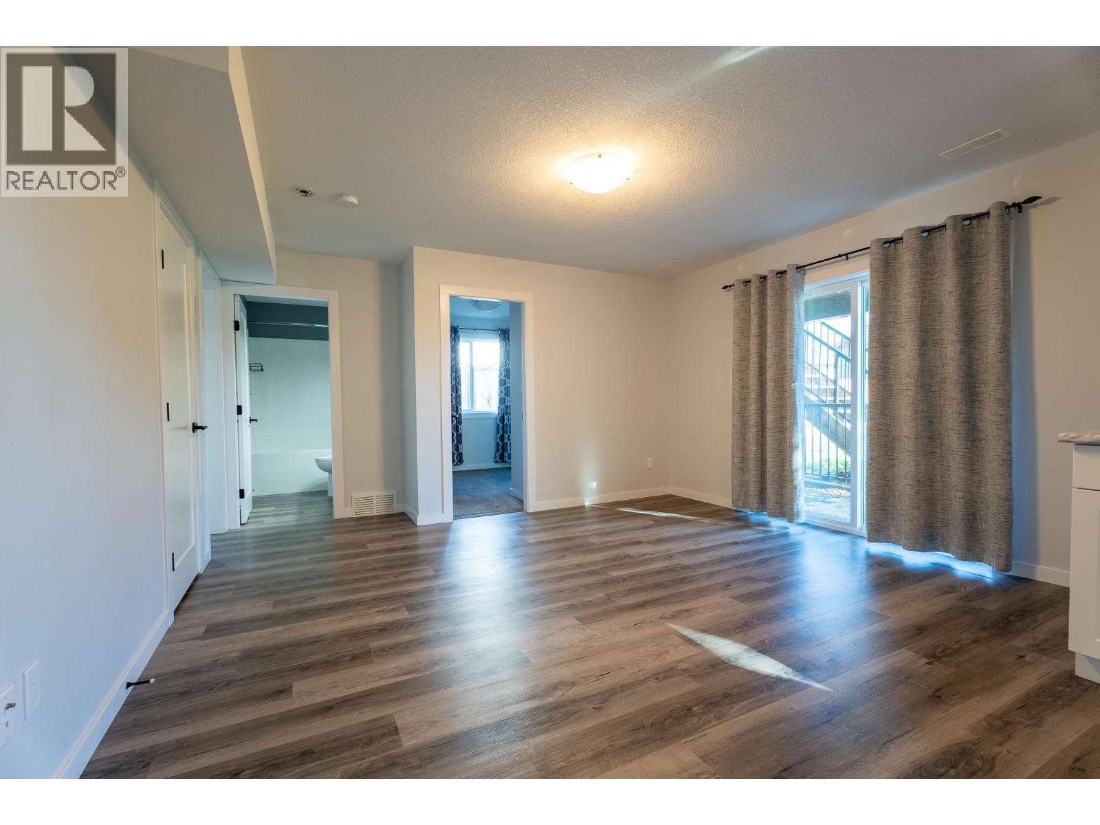 Photo 36 of 40 — 5590 WOODVALEY DRIVE · Prince George, BC
