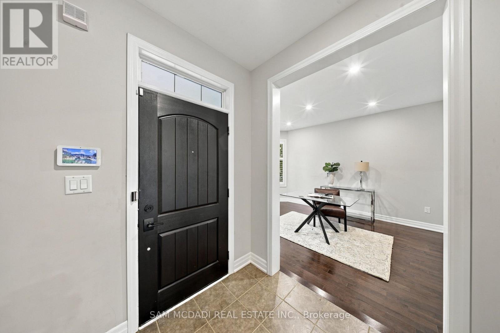 146 MCWILLIAMS CRESCENT, Oakville (GO Glenorchy) — photo 2