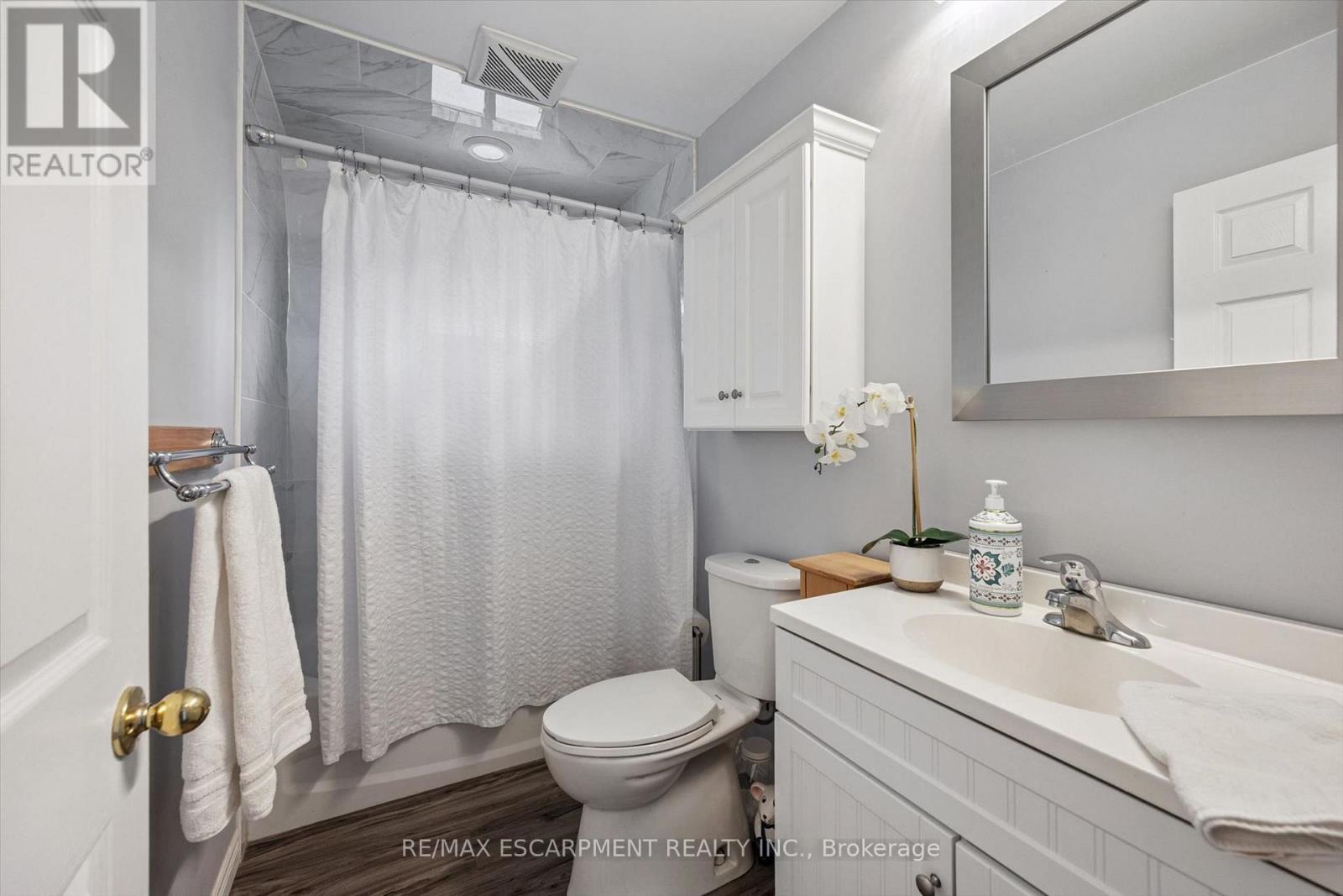 136 WOODLAWN AVENUE - 13