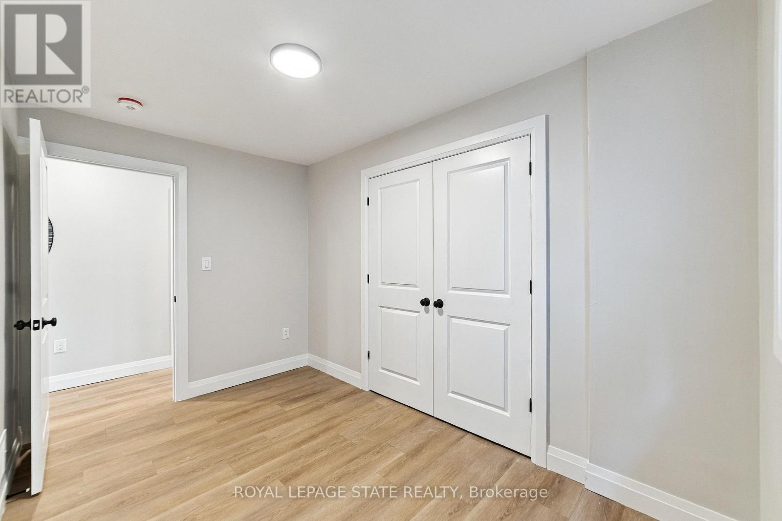 5 HERBERT COURT - 22