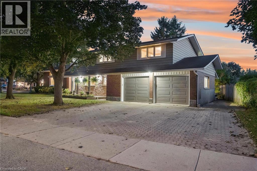 19 CHRISTINE Crescent, Kitchener — photo 5