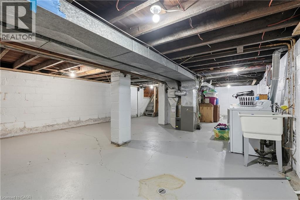 524 ROXBOROUGH Avenue - 13
