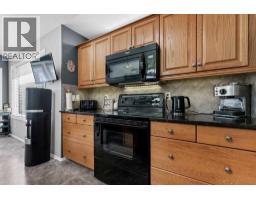 5pc Bathroom - 6 Cottonwood Court Sw, Medicine Hat, AB T1B4R5 Photo 10