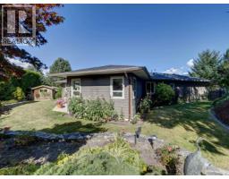 6388 Piper Place, Sechelt, BC V7Z0L1 Photo 11