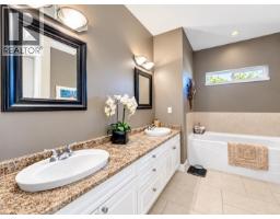 6388 Piper Place, Sechelt, BC V7Z0L1 Photo 26