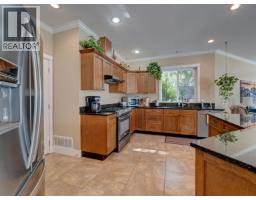 6388 Piper Place, Sechelt, BC V7Z0L1 Photo 18