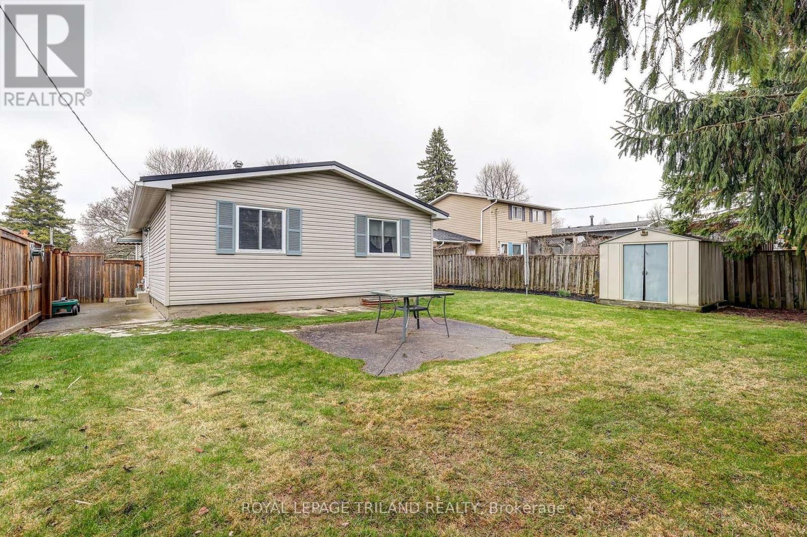 58 VANBUSKIRK Drive, St. Thomas, Ontario, N5R4Z2, St. Thomas, Ontario — photo 4 of 5