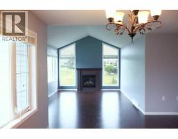 Dining room - 923 Nativity Bay, Rural Rocky View County, AB T1X1R1 Photo 7
