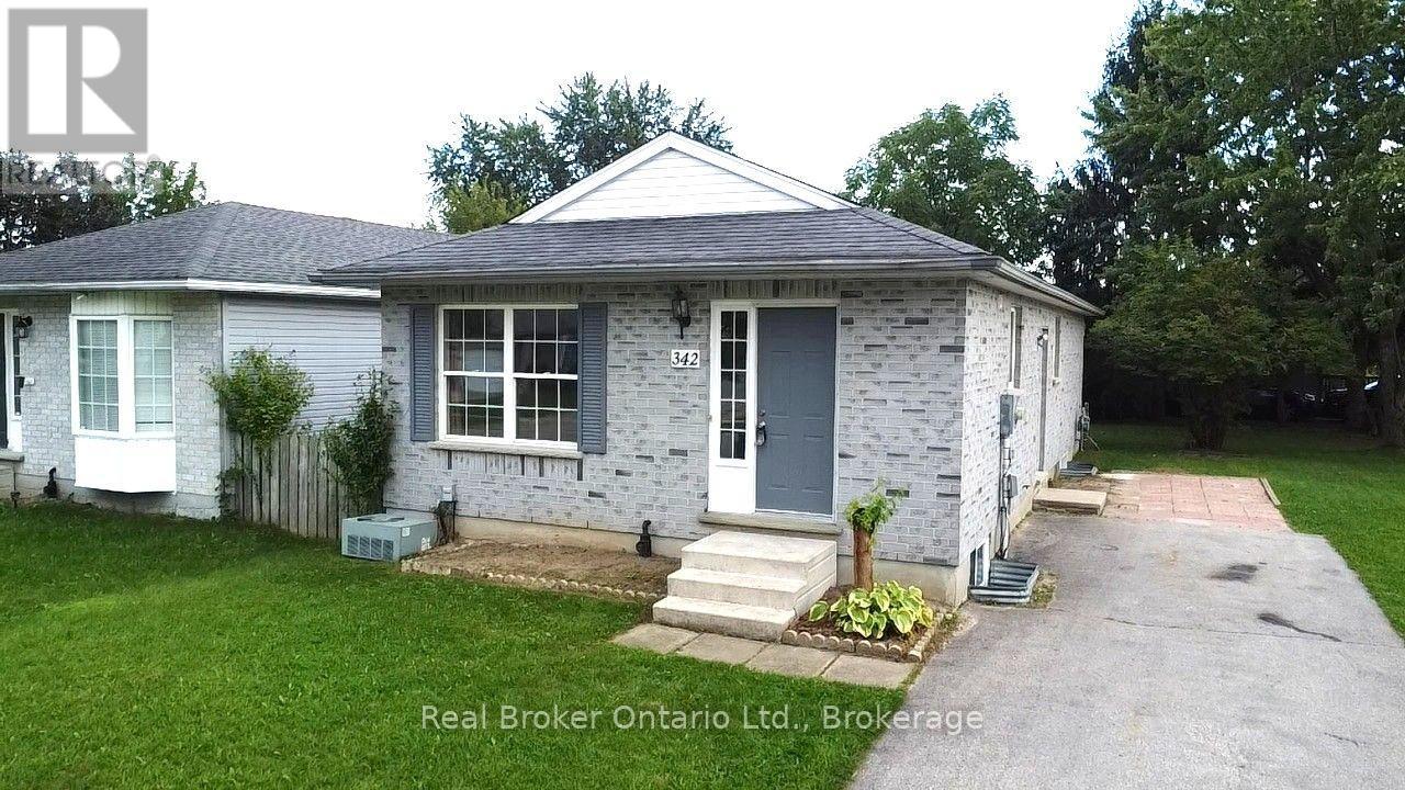 342 FLEMING DRIVE, London East (East D) — photo 2