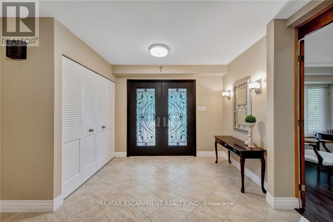 2284 MANSFIELD DRIVE, Burlington (Tyandaga) — photo 5