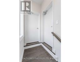 Upper - 23 Blackstone Street, Toronto, ON M6L0A5 Photo 6