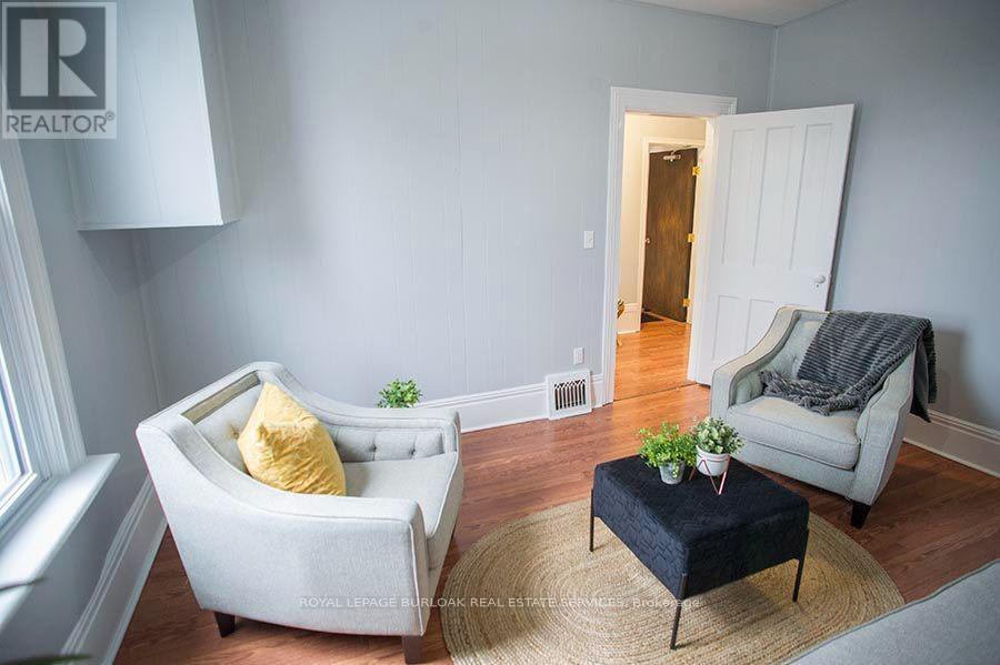 UPPER - 67 TERRACE HILL STREET, Brantford — photo 2