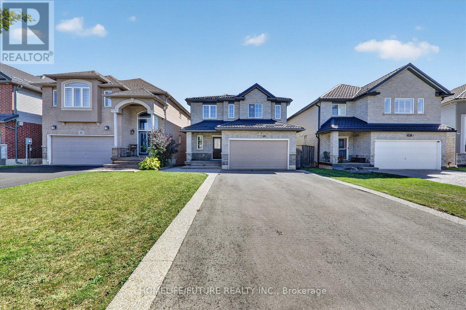48 AVATAR PLACE, Hamilton (Mount Hope) — photo 4