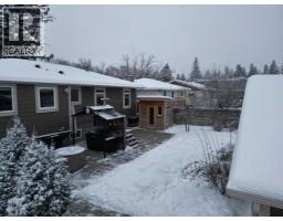 4pc Bathroom - 716 55 Avenue Sw, Calgary, AB T2V0G3 Photo 7