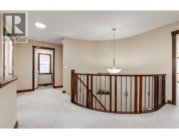 Bedroom - 43 Cougar Plateau Circle Sw, Calgary, AB T3H5S6 Photo 18
