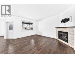 Family room - 15 Towers Close, Red Deer, AB T4P0K7 Photo 11