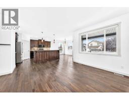 4pc Bathroom - 15 Towers Close, Red Deer, AB T4P0K7 Photo 12