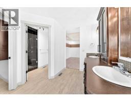 15 Towers Close, Red Deer, AB T4P0K7 Photo 21
