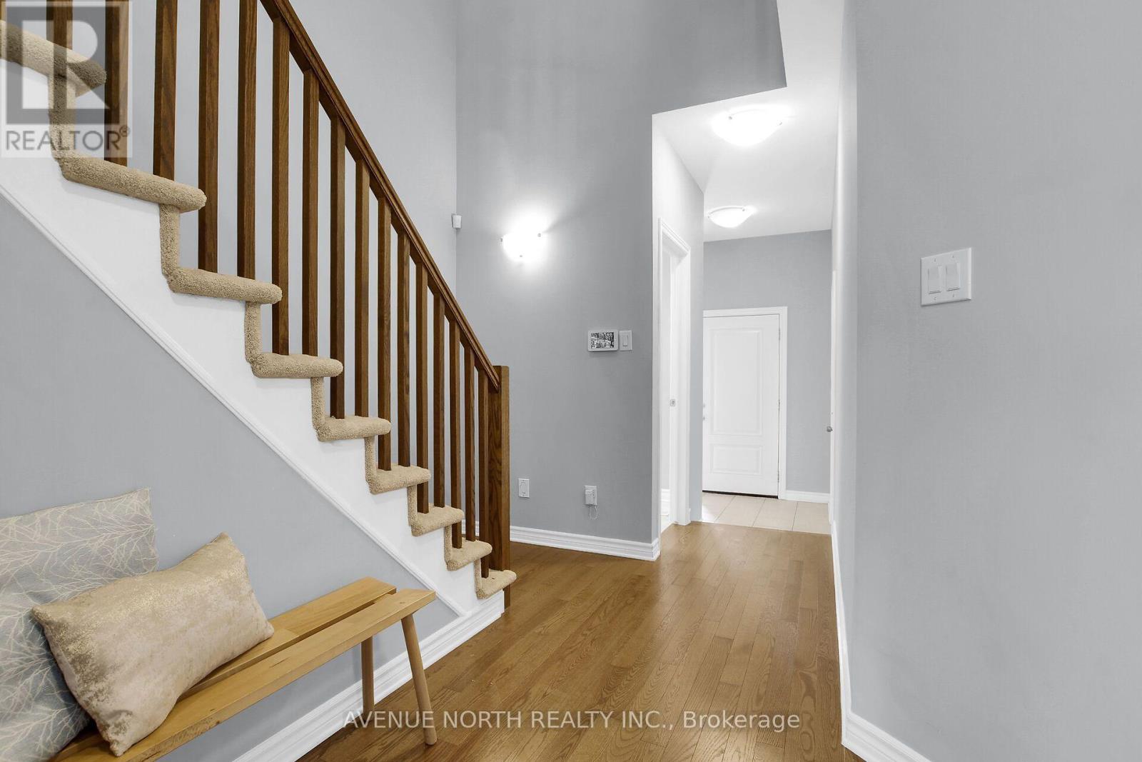 303 WOOD ACRES GROVE, Ottawa — photo 6