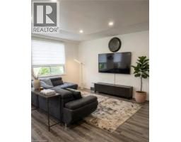 18 Holborn Court Unit# 105, Kitchener, ON N2A4A1 Photo 7