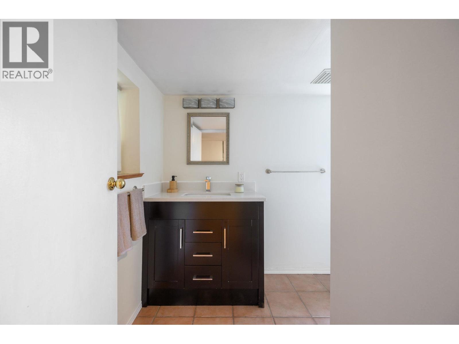 931 SECOND STREET, New Westminster