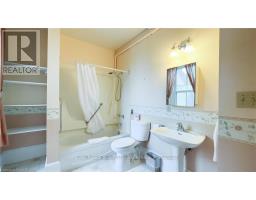 255 Durham Street, Kincardine, ON N2Z2X9 Photo 22