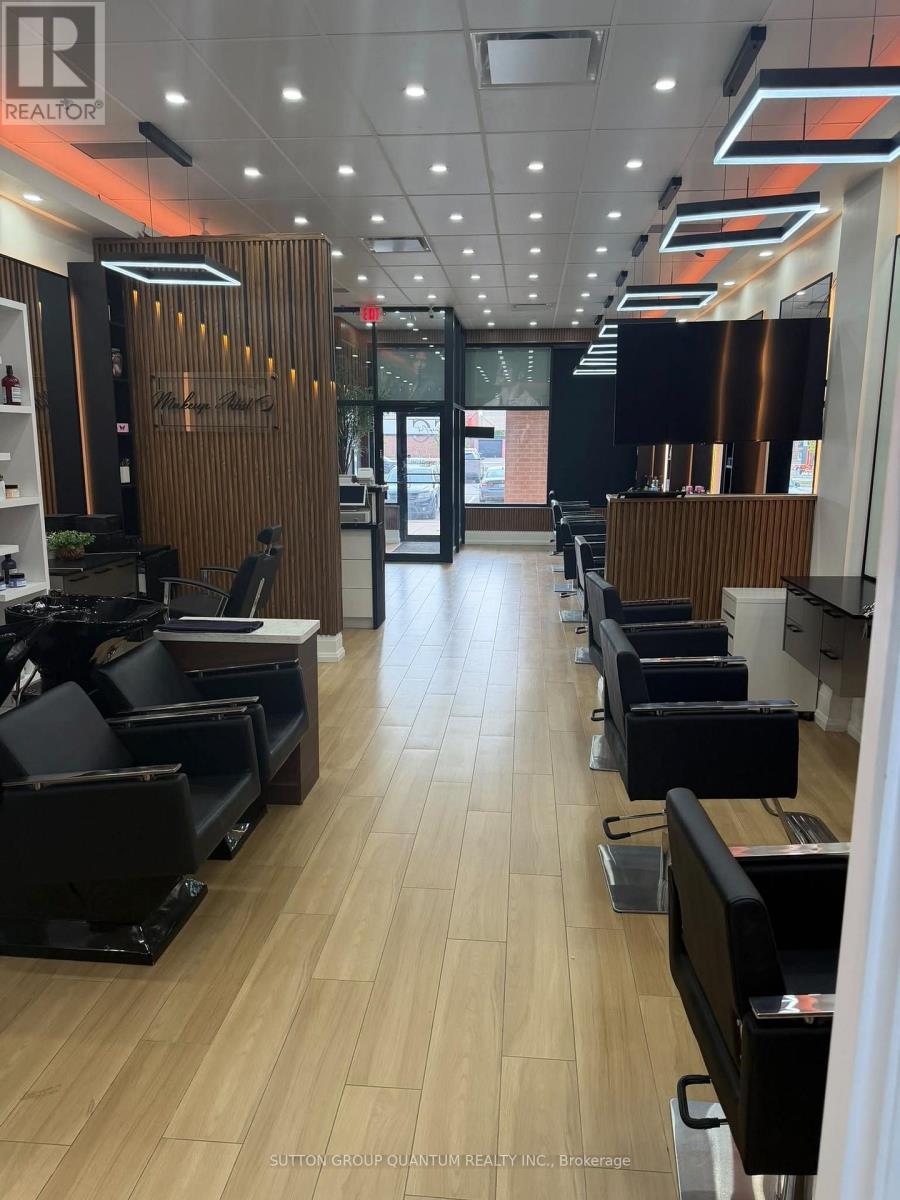 117 CROSS AVENUE, Oakville (QE Queen Elizabeth)