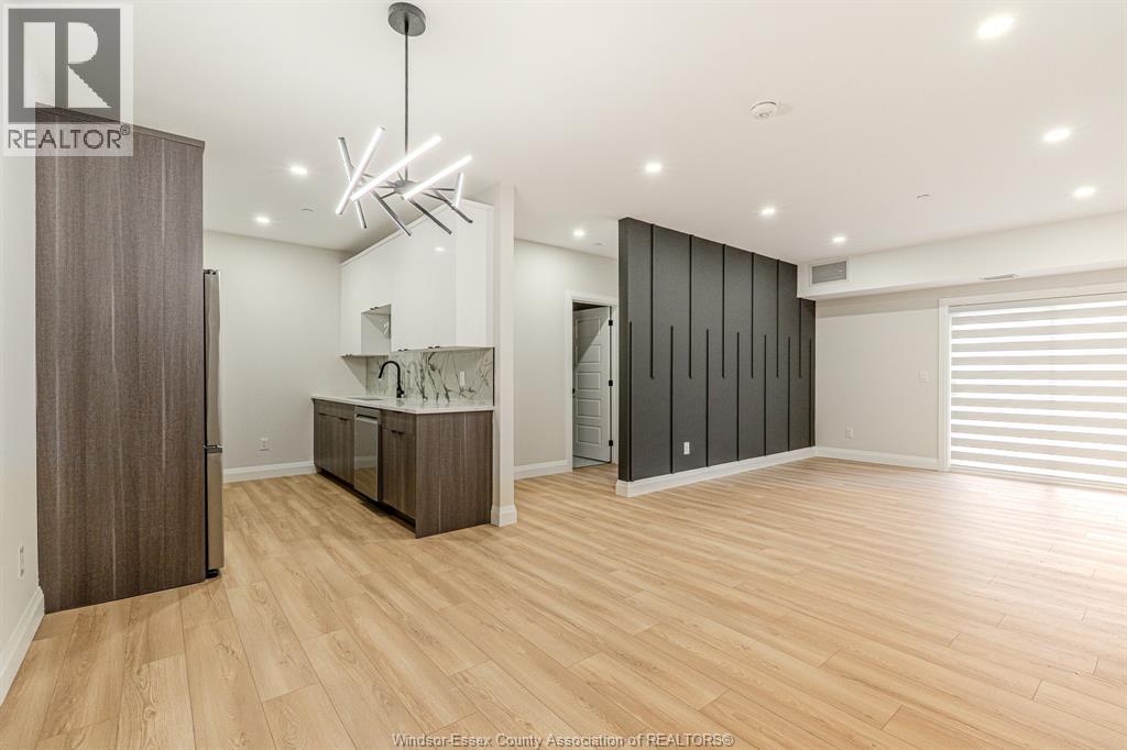 705 GRAND MARAIS Unit# 311, Windsor — photo 2