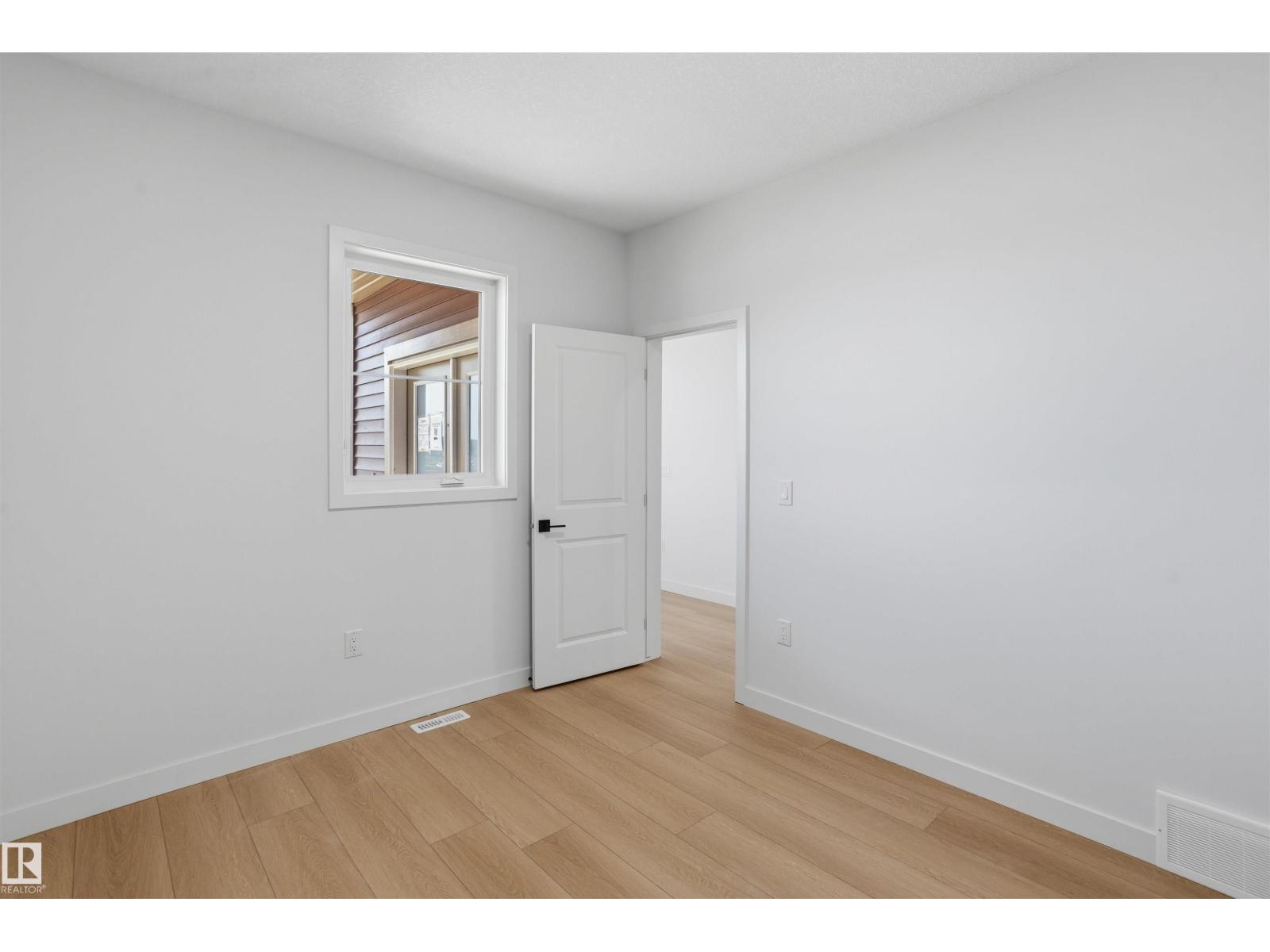 8506 223A ST NW - Image 8