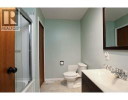 58 N 1a Street E, Magrath, AB T0K1J0 Photo 18