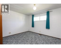 58 N 1a Street E, Magrath, AB T0K1J0 Photo 16