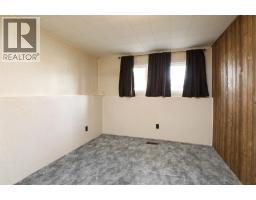 58 N 1a Street E, Magrath, AB T0K1J0 Photo 31