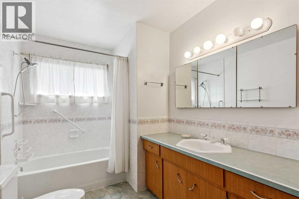 28 Gainsborough Drive SW - photo 20
