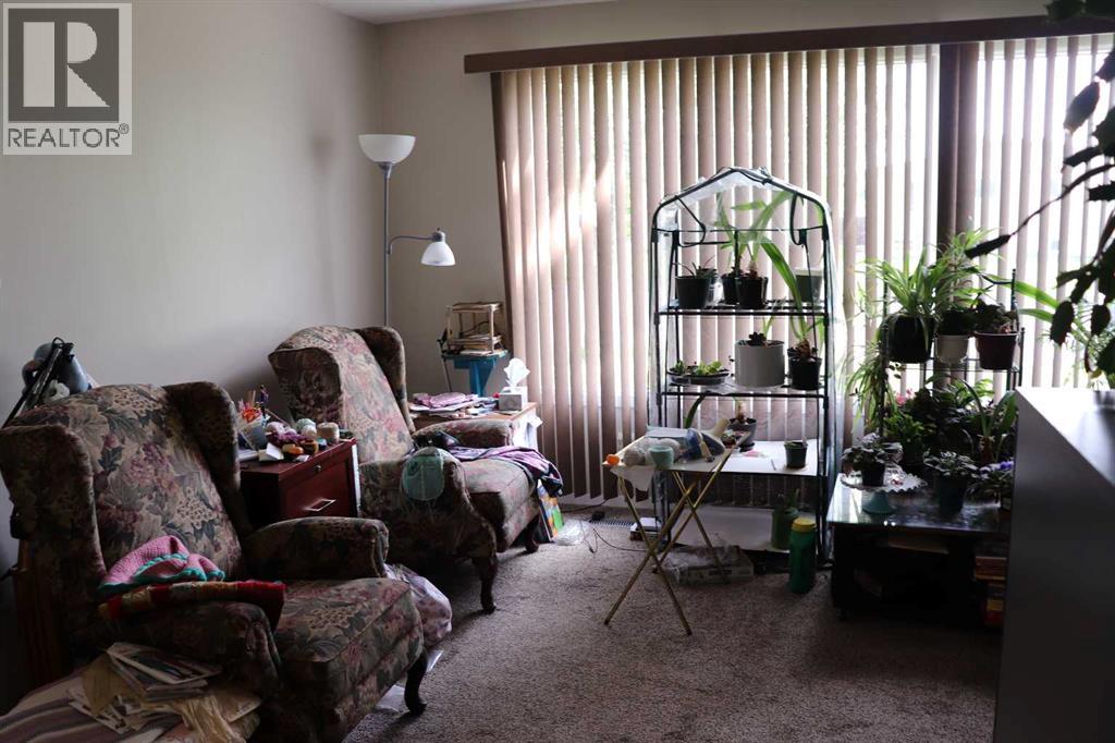 48 Jerry Potts Boulevard W - 2