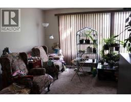 48 Jerry Potts Boulevard W - photo 2