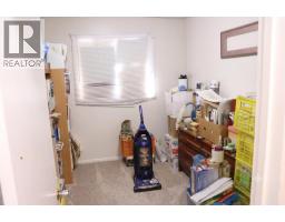 Living room - 48 Jerry Potts Boulevard W, Lethbridge, AB T1K5M5 Photo 6