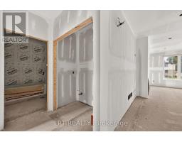 207 Merritt Court, North Middlesex, ON N0M2K0 Photo 11